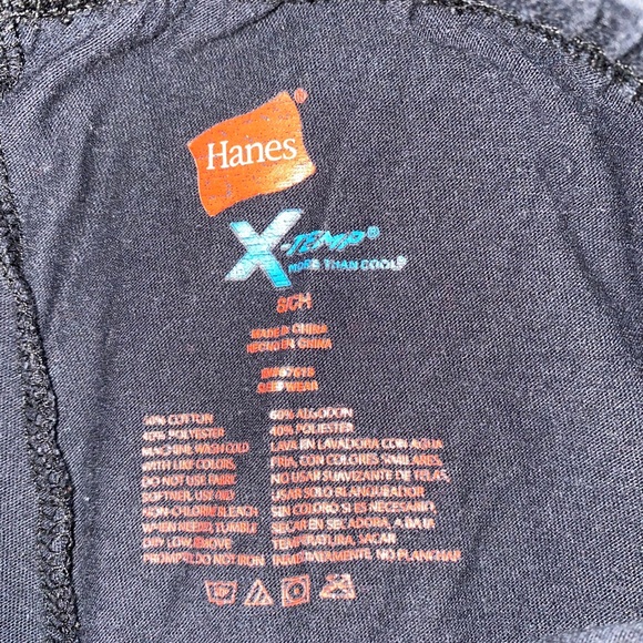 🦋Hanes🦋6/$20🦋 - Picture 2 of 2